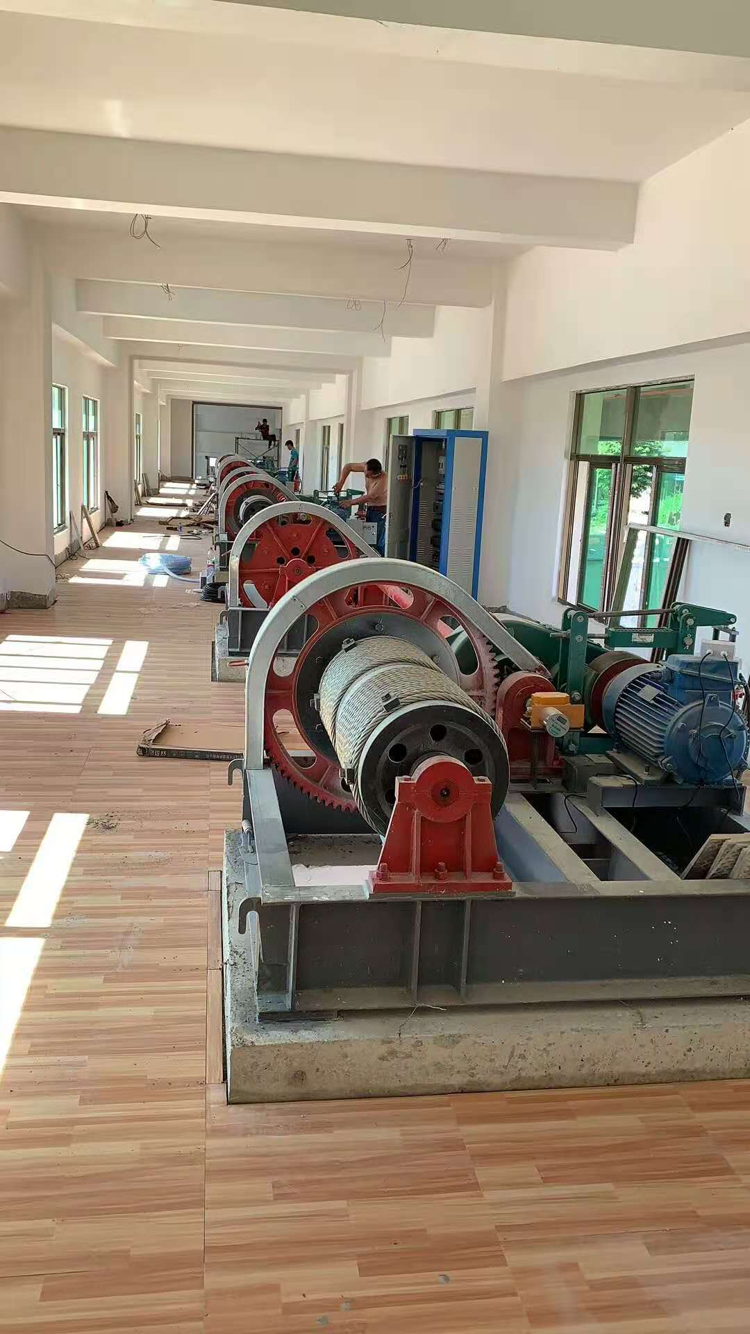 侧摇启闭机产品案例