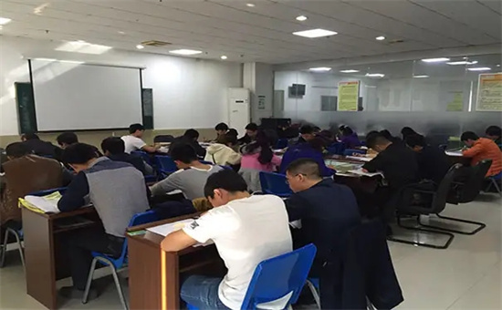 云浮高三补习学校生产定做