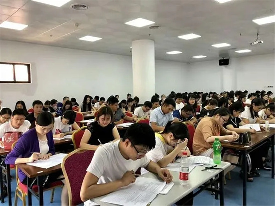 云浮云安综合高中培训班现货批发