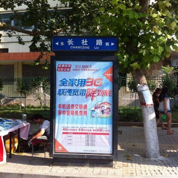 销售路广告灯箱_实力厂家