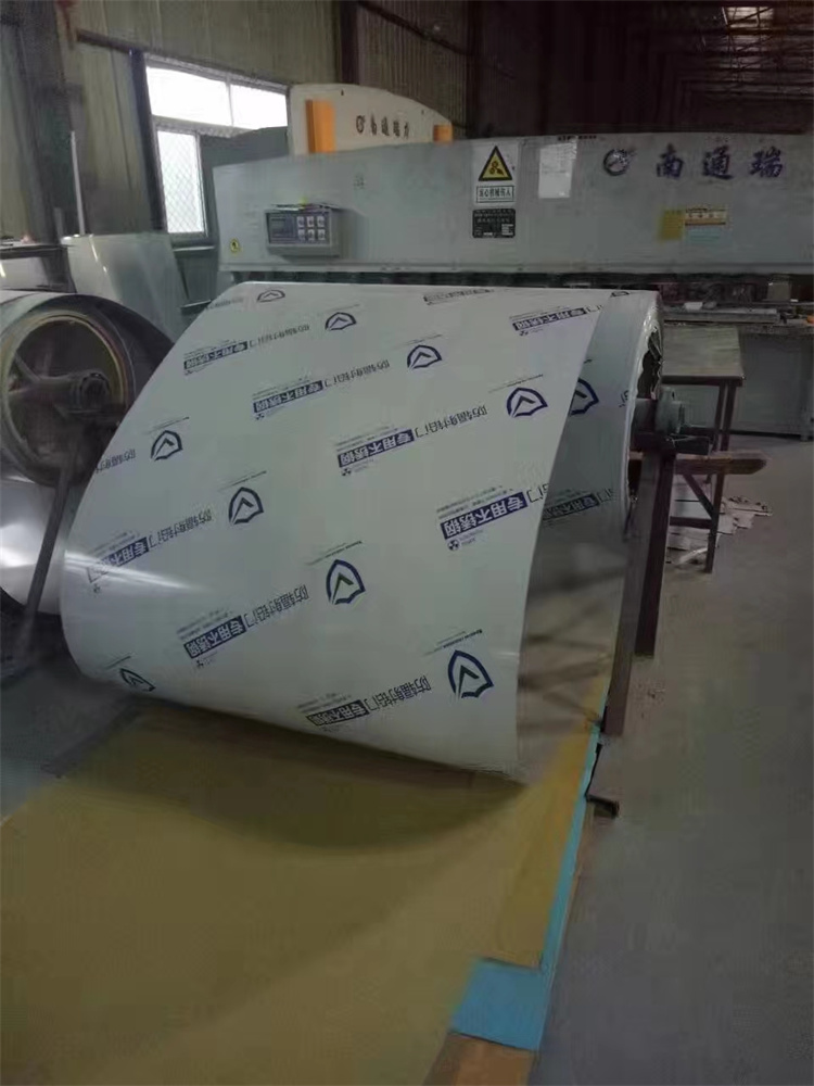 云浮单扇平开铅门源头供应商
